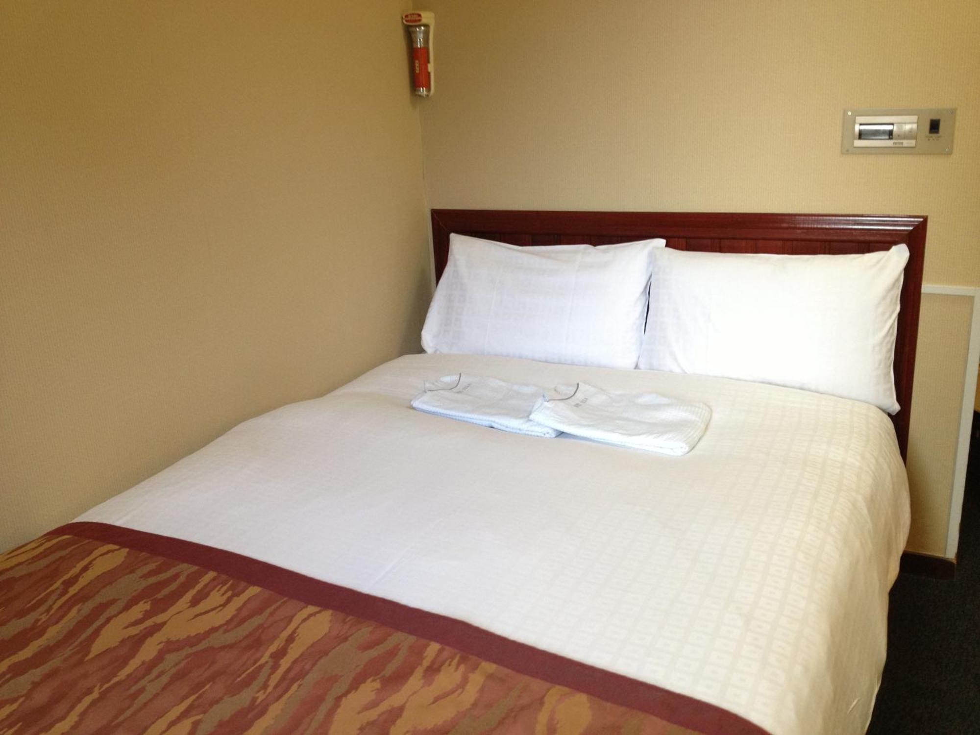 Single Room,63252397:JPEG